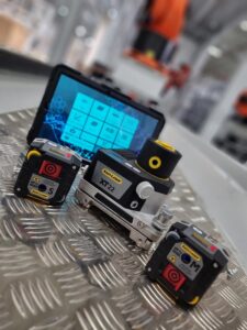 Laserowe Poziomowanie i osiowanie linii produkcyjnych oraz ciągów technologicznych